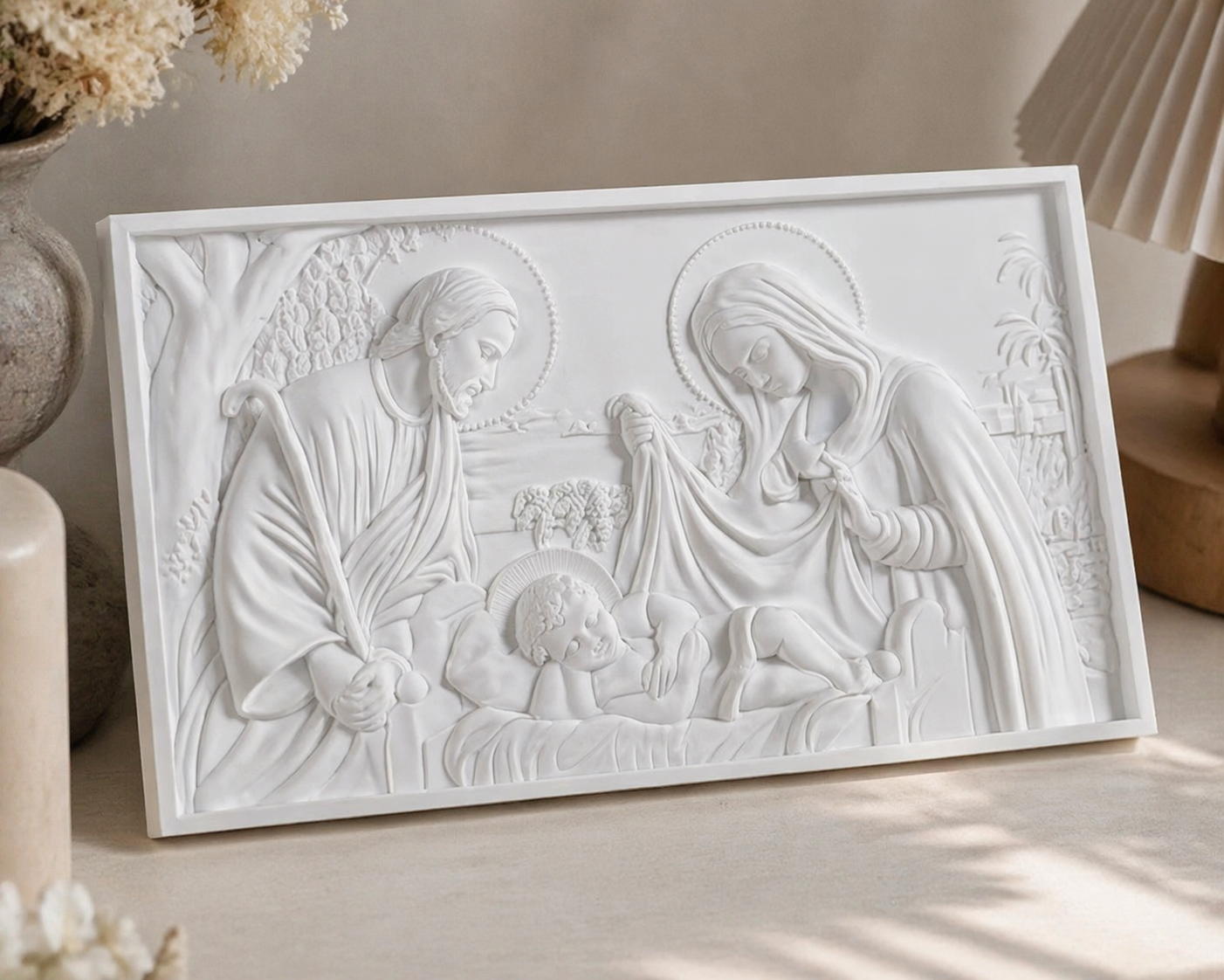 Tableau Religieux – Nativité Sacrée en Relief Élégant